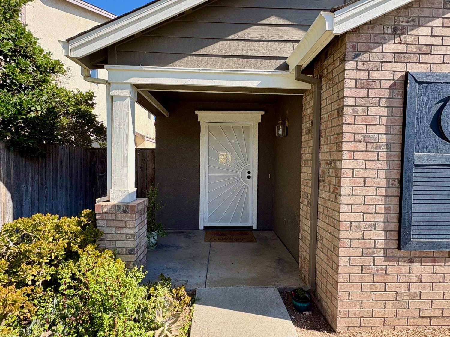 2315 Gallery Drive