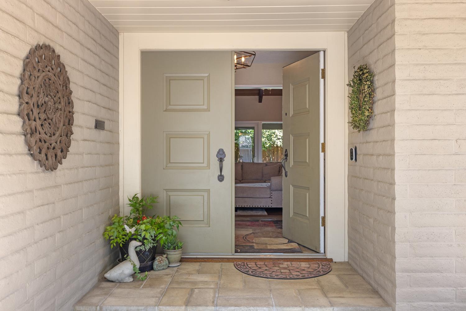 305 Fleetwood Drive