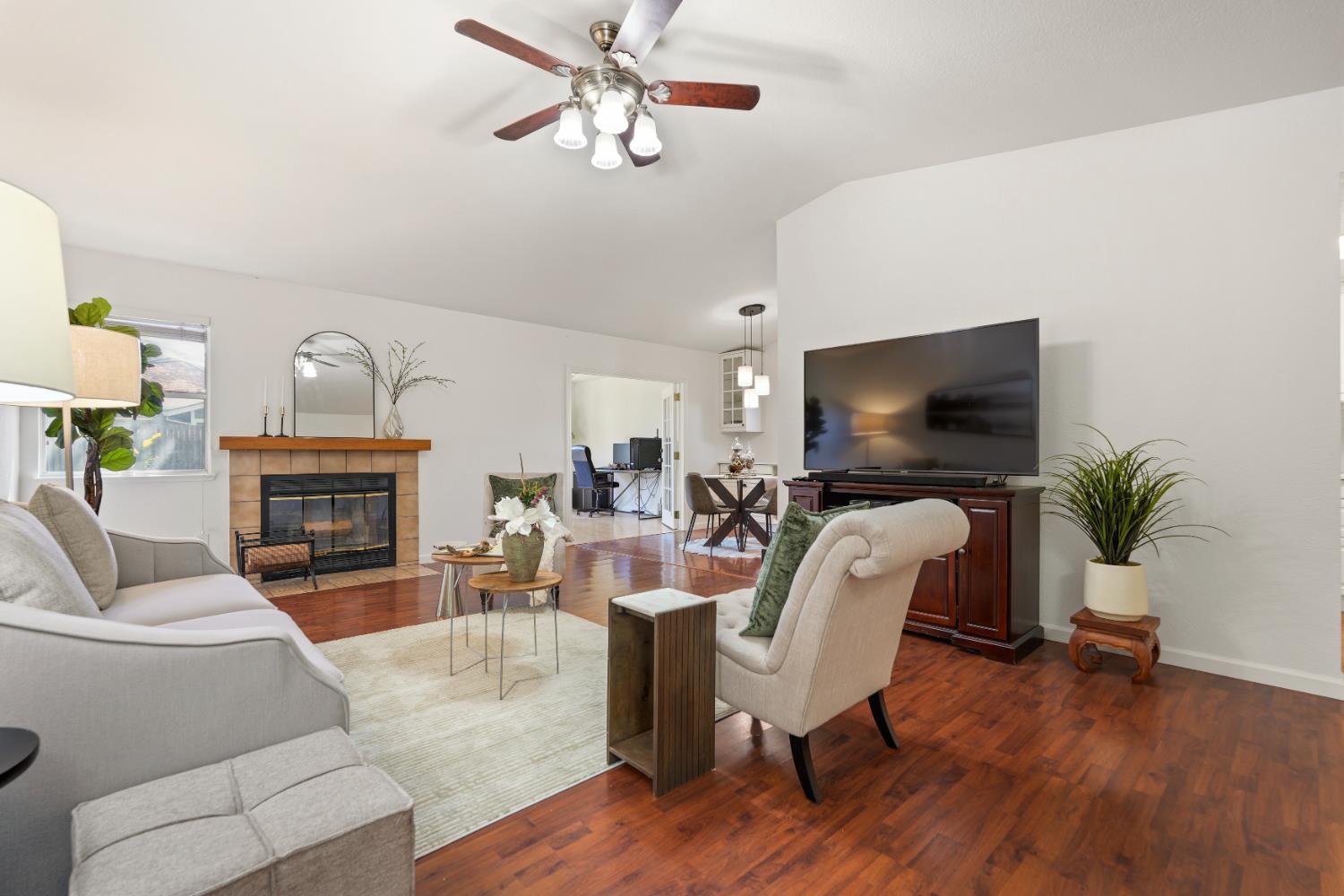 602 Oakborough Avenue