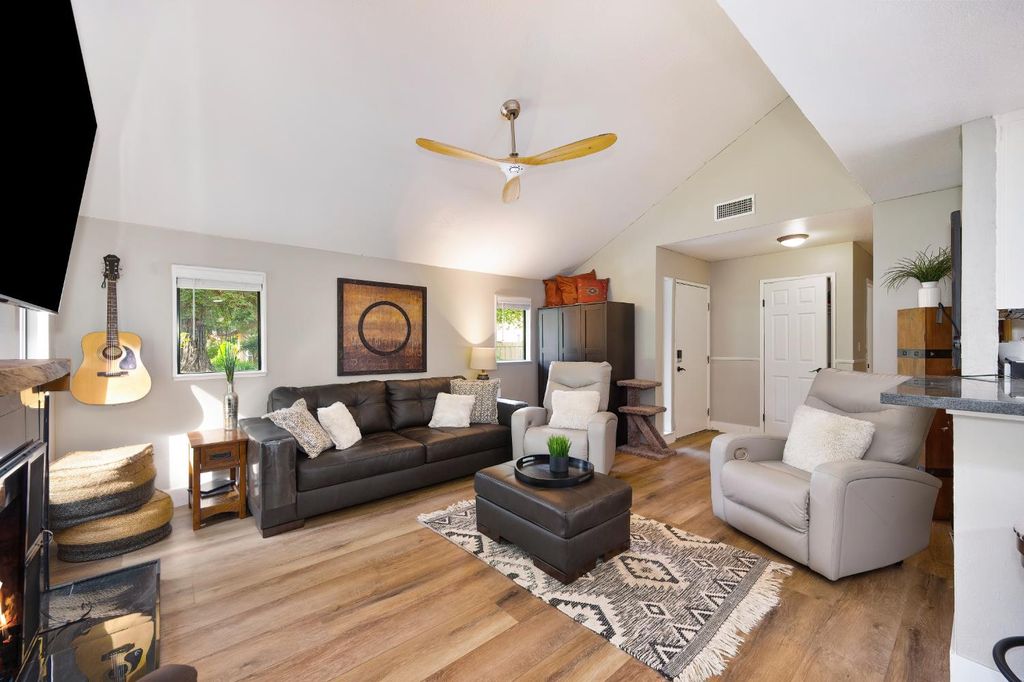 Photo of 3175 Swallows Nest Drive, Sacramento, CA 95833 (MLS # 225136476)