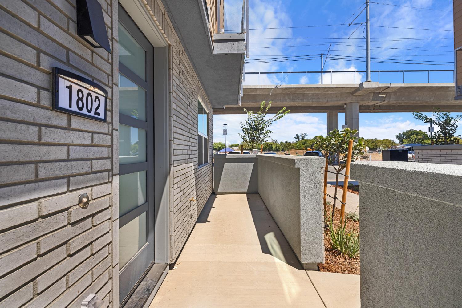 1802 Loft Walk