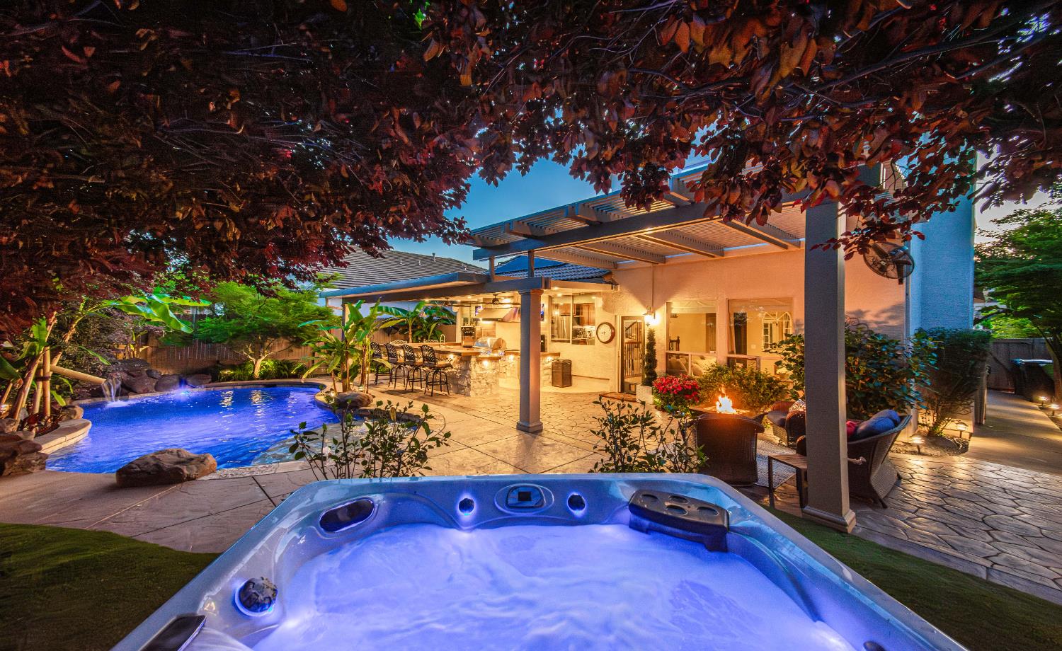 1524 Black Hawk Street