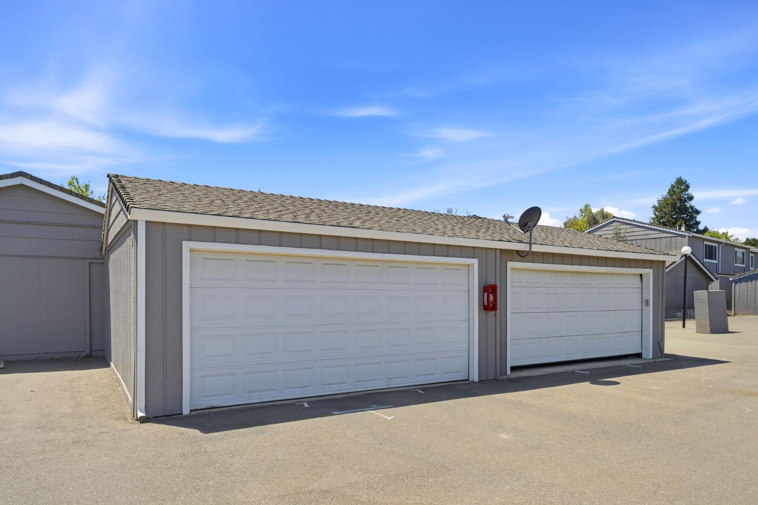 475 Peerless Way 6