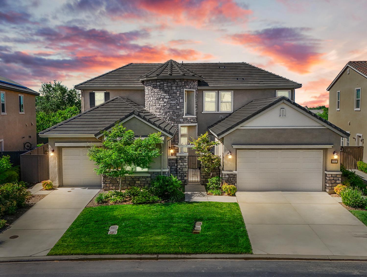 860 Leighton Court
