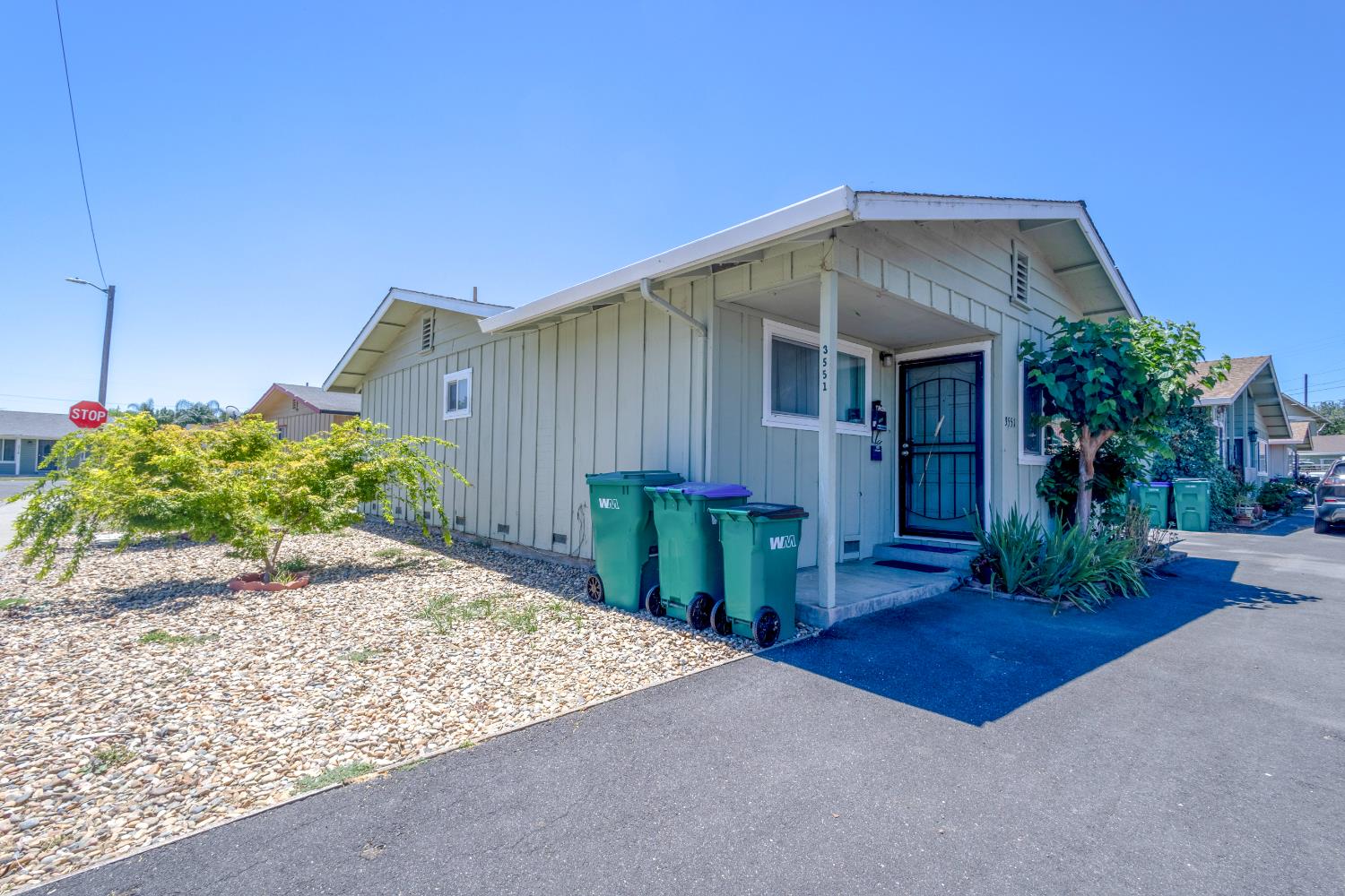 3551 De Ovan Avenue