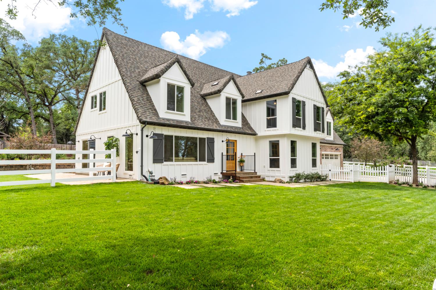 3359 Saint Ives Court