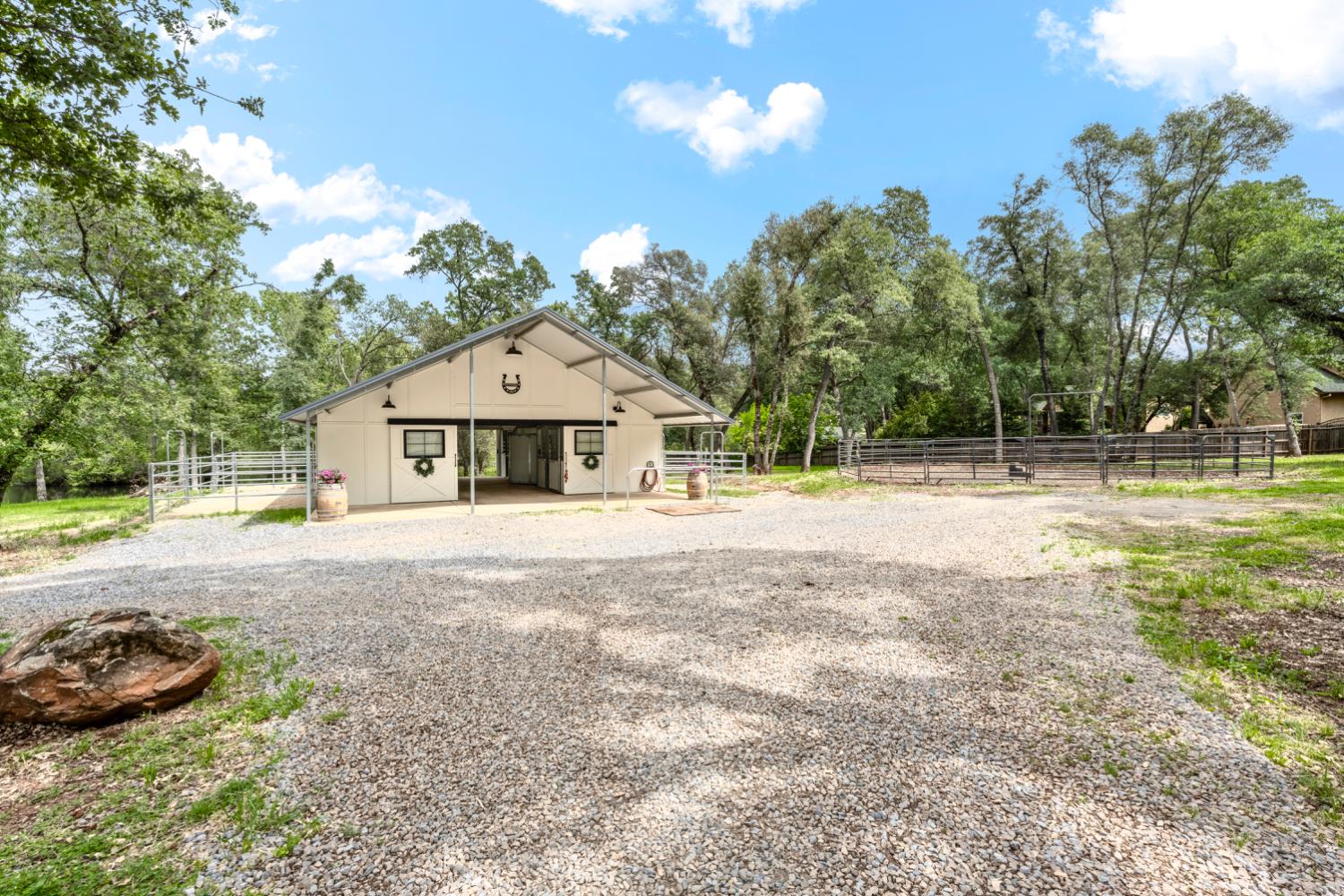 3359 Saint Ives Court