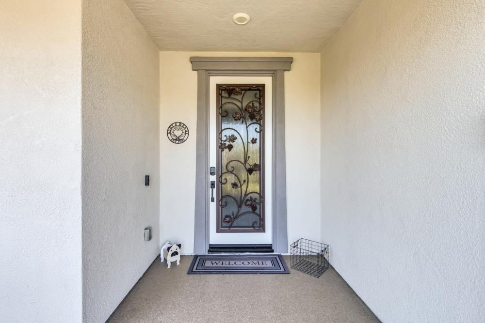 3118 Mission Canyon Drive