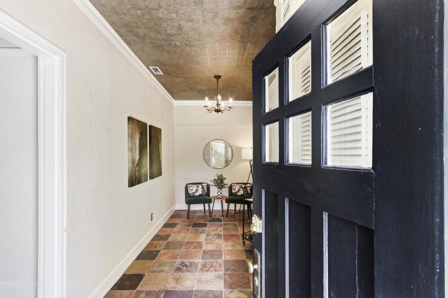 6016 Palm Drive