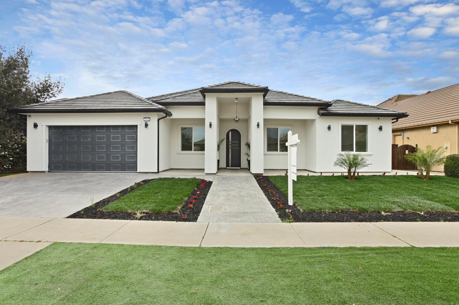 2442 Vintage Oaks Court