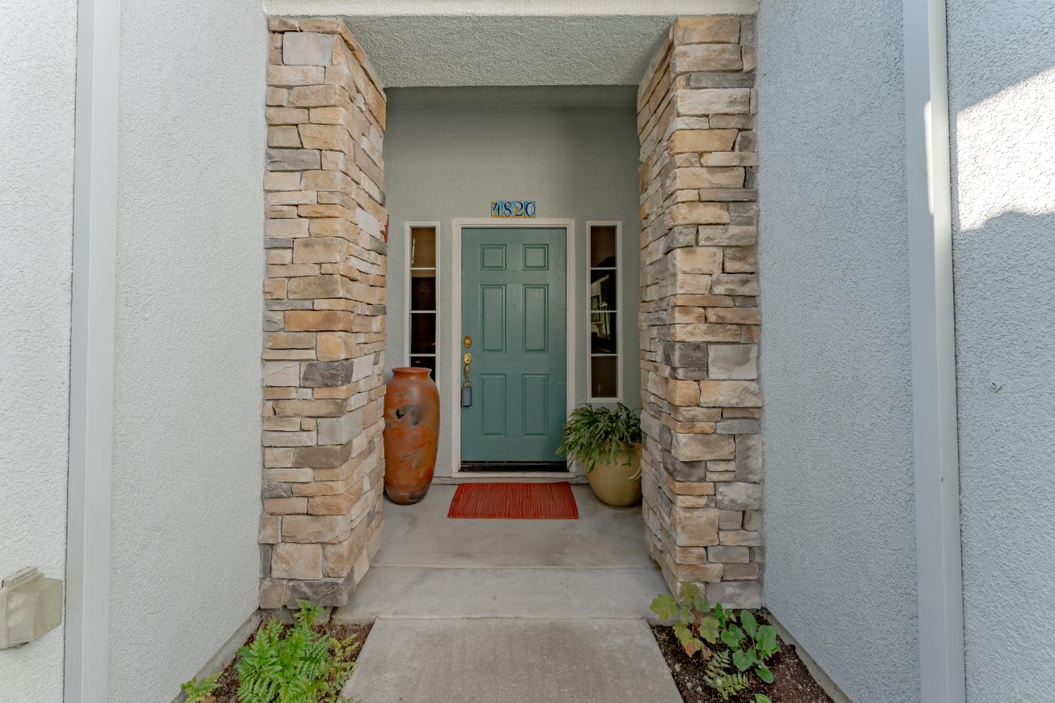 4820 Monte Mar Drive