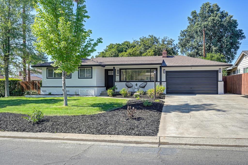 2001 Maryal Drive