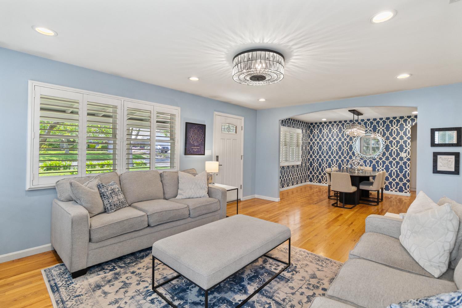 2628 Greenwood Avenue