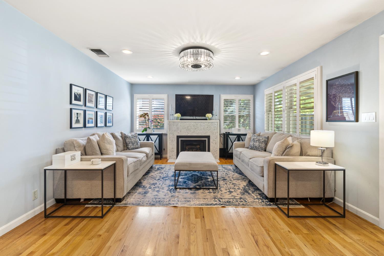 2628 Greenwood Avenue