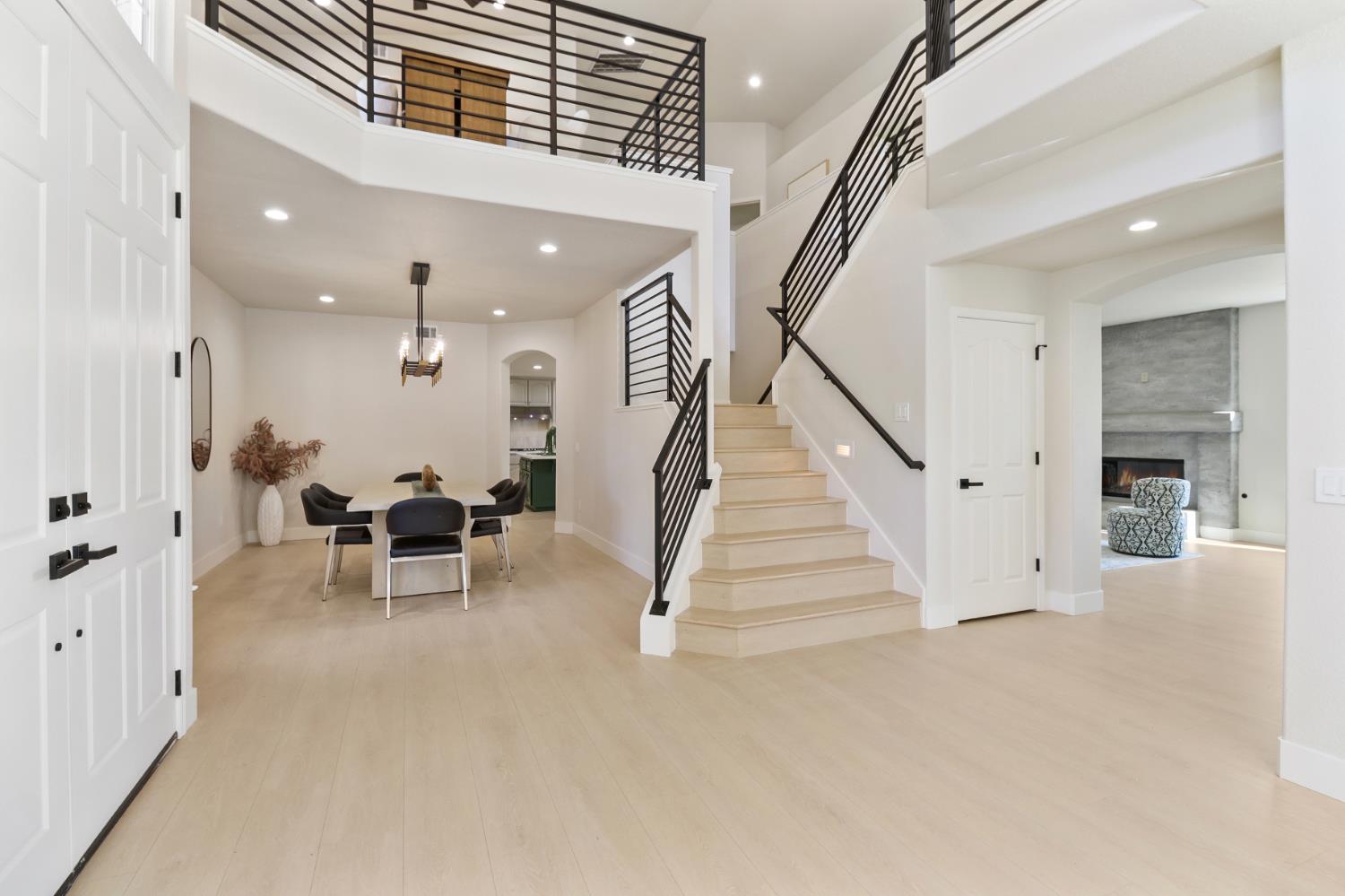 5250 Fenton Way