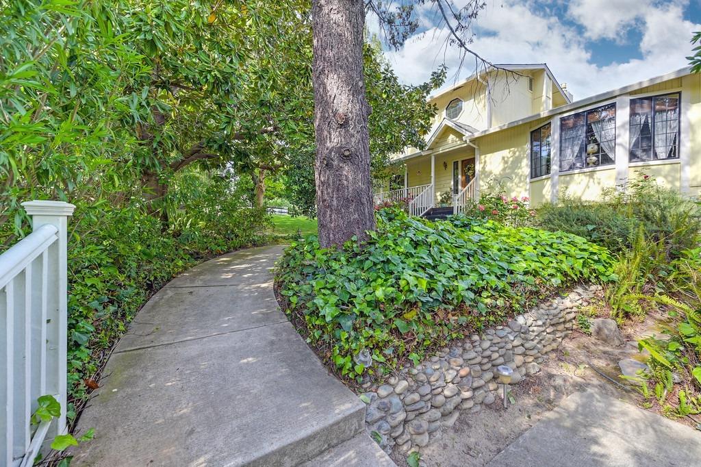 4516 New York Avenue