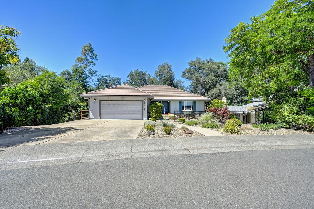 3365 Oakcreek Drive