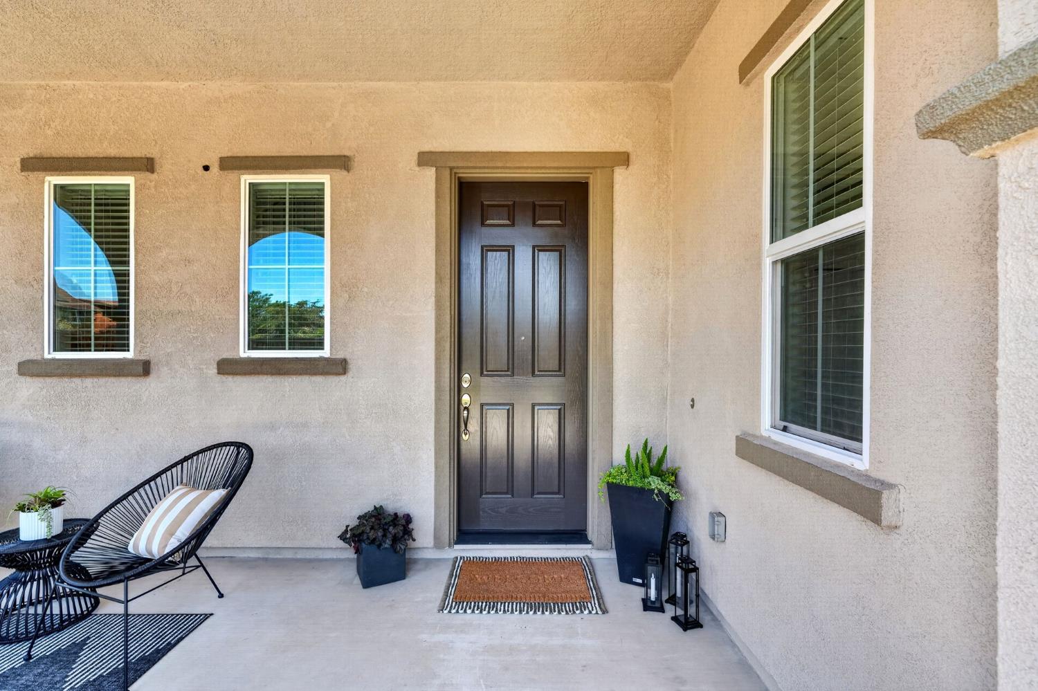 1944 Henry Court