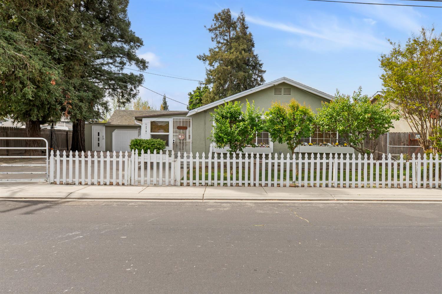 4701 Magnolia Street