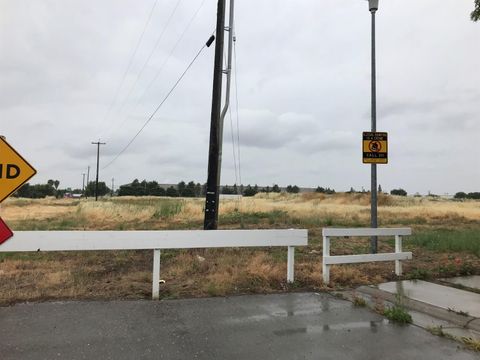 MLS: 225065237