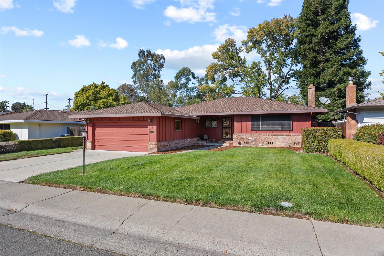 4227 Zephyr Way
