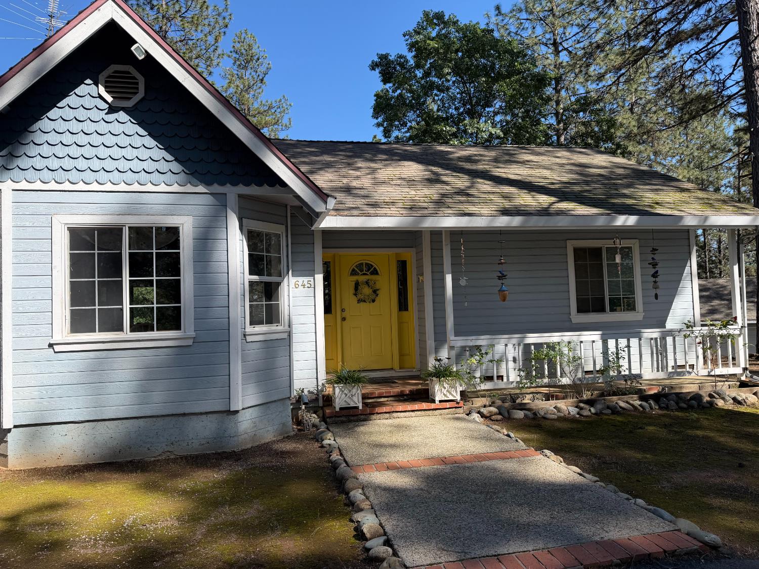 645 W Rigby Lane