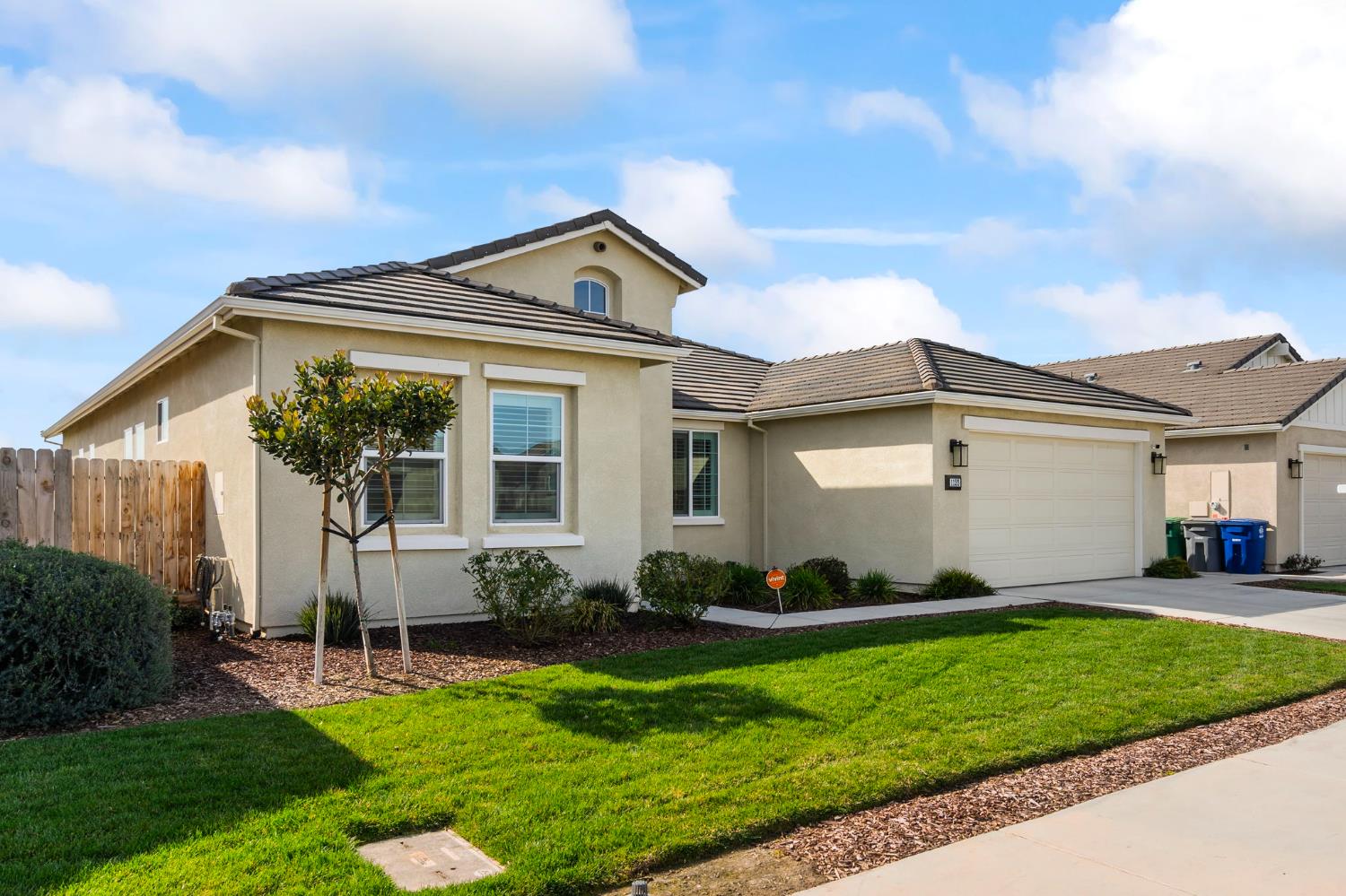 1125 Pearl Drive