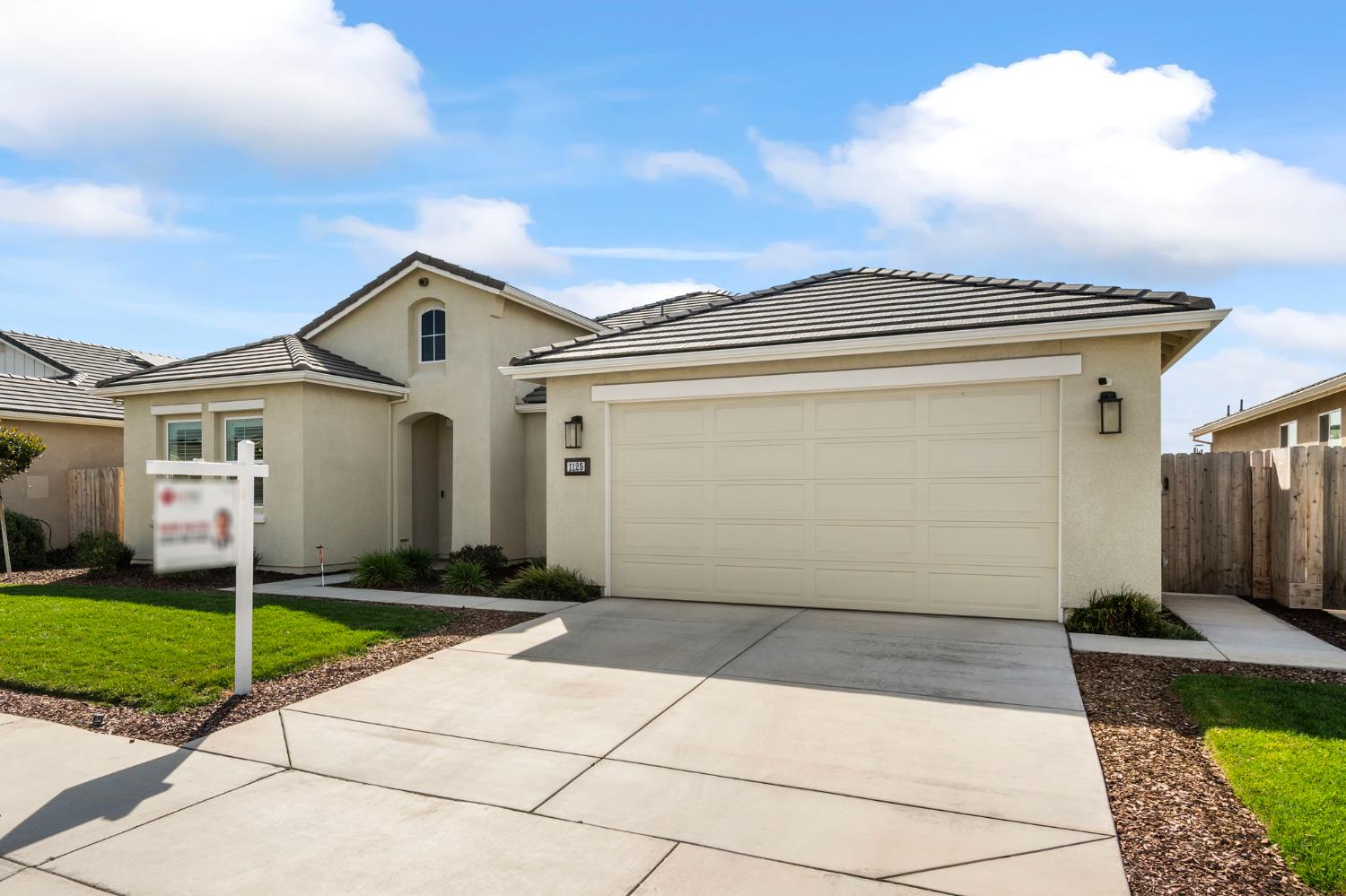 1125 Pearl Drive