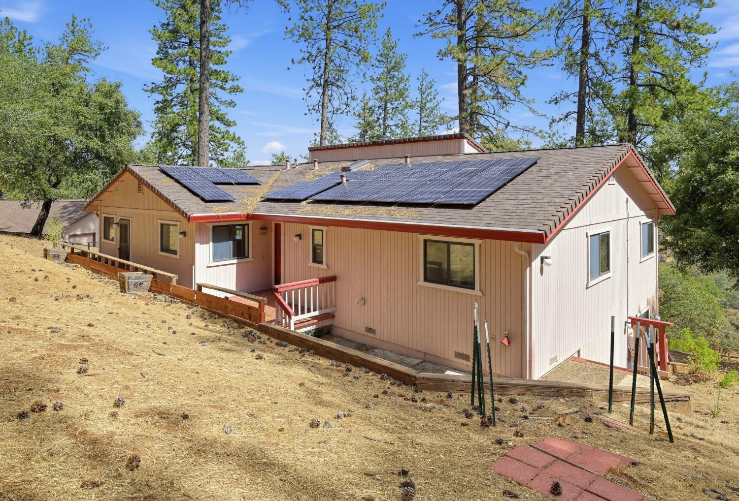 2603 Cascade Trail