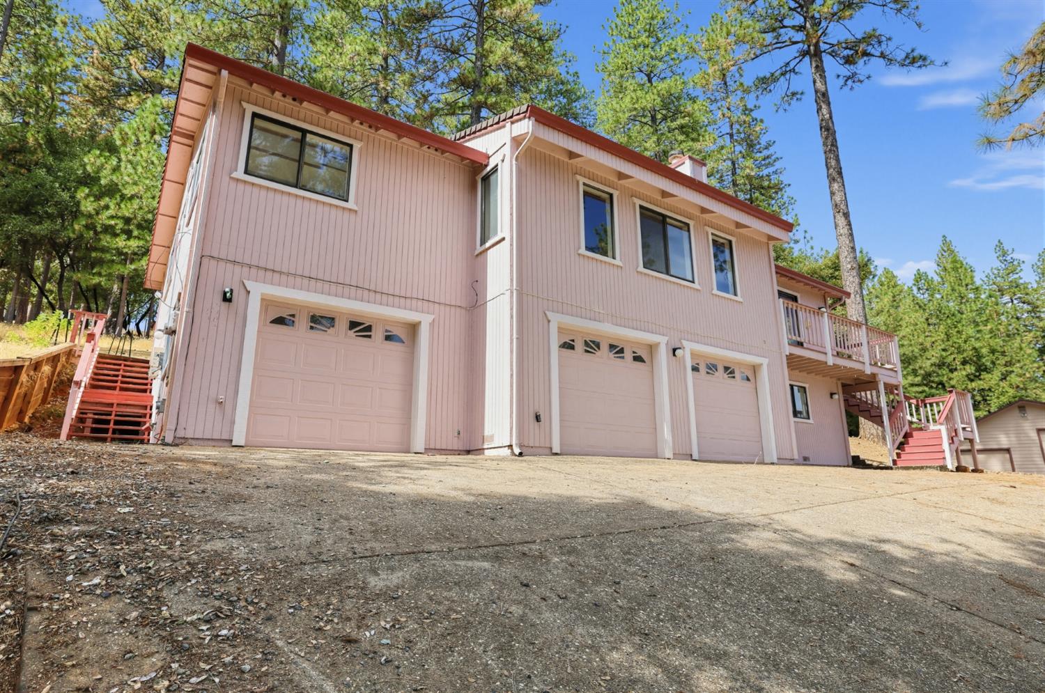 2603 Cascade Trail