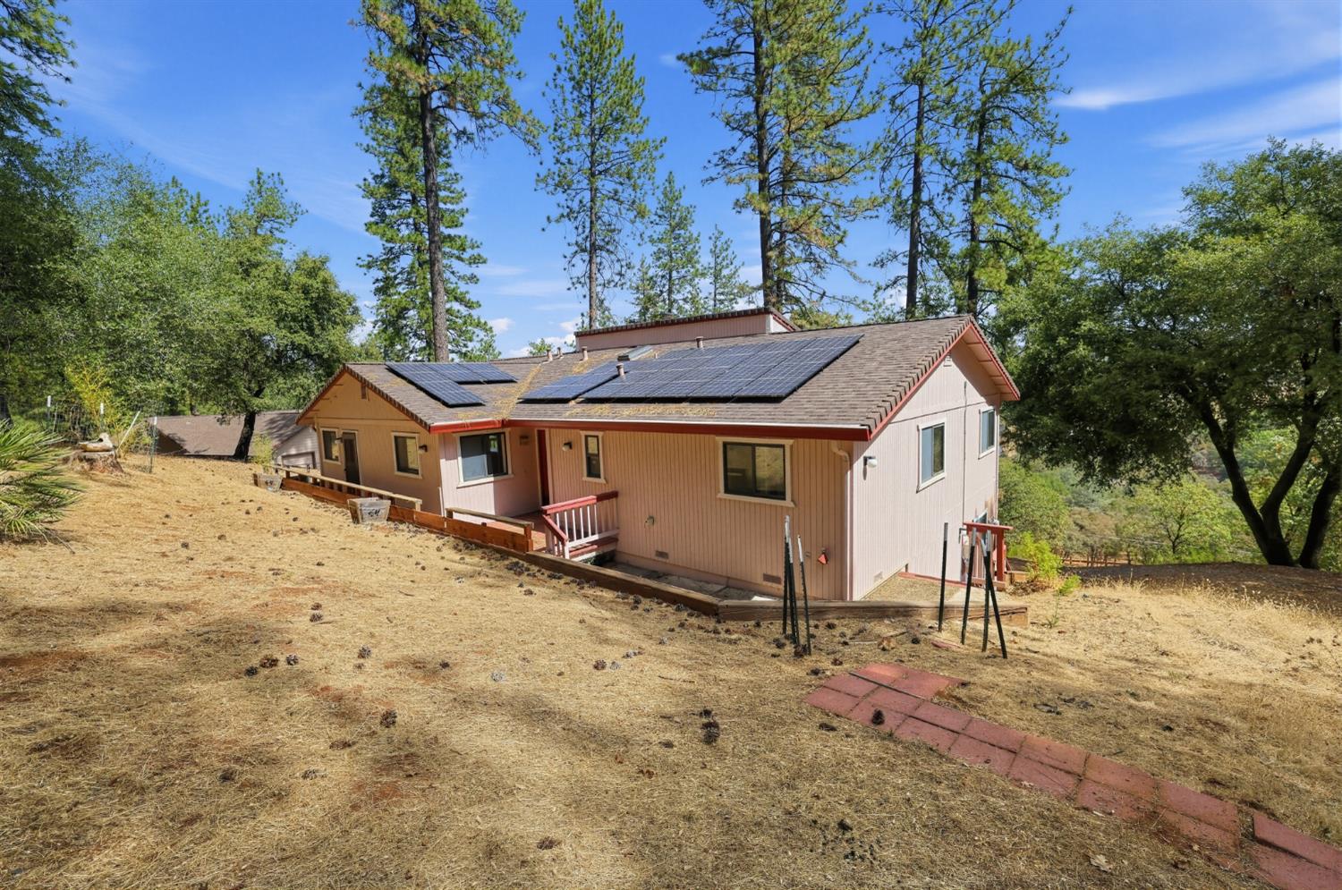 2603 Cascade Trail