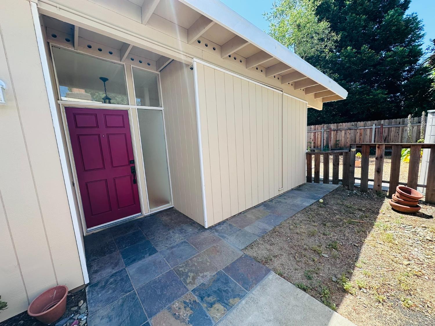 412 Jardin Place