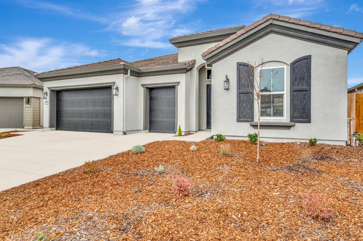 4342 Hooded Crow Way