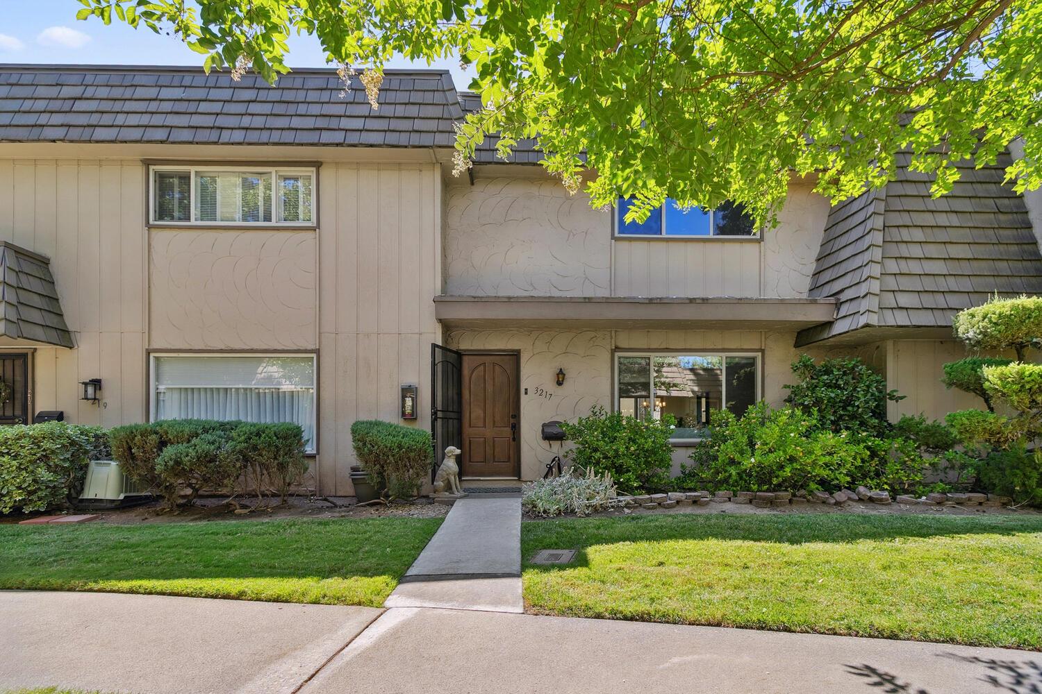 3217 Casitas Bonito