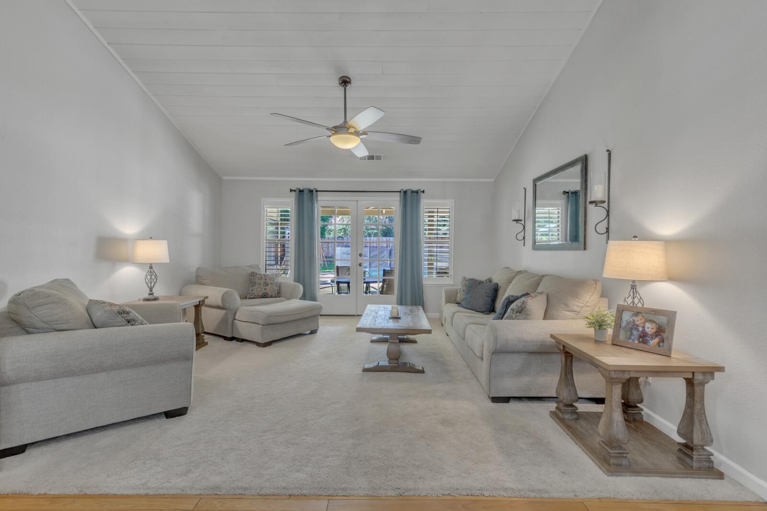 1856 Ridgeview Drive