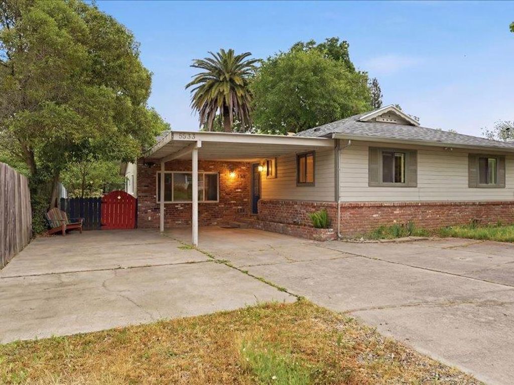 Photo of 5533 Clark Avenue, Carmichael, CA 95608 (MLS # 226038543)