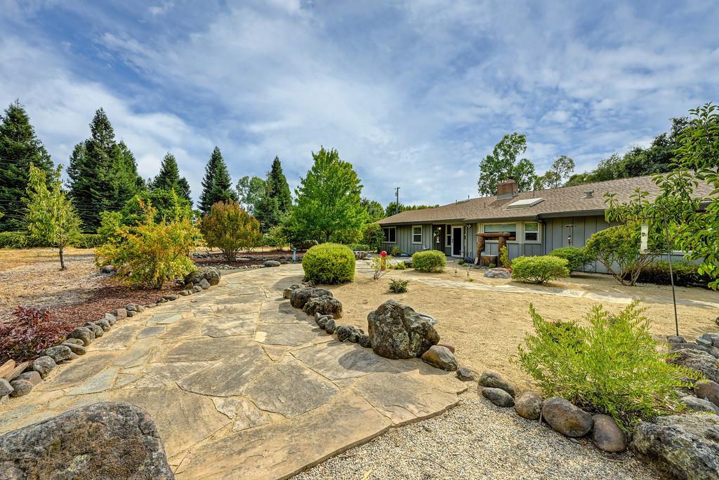 3175 Tiny Lane