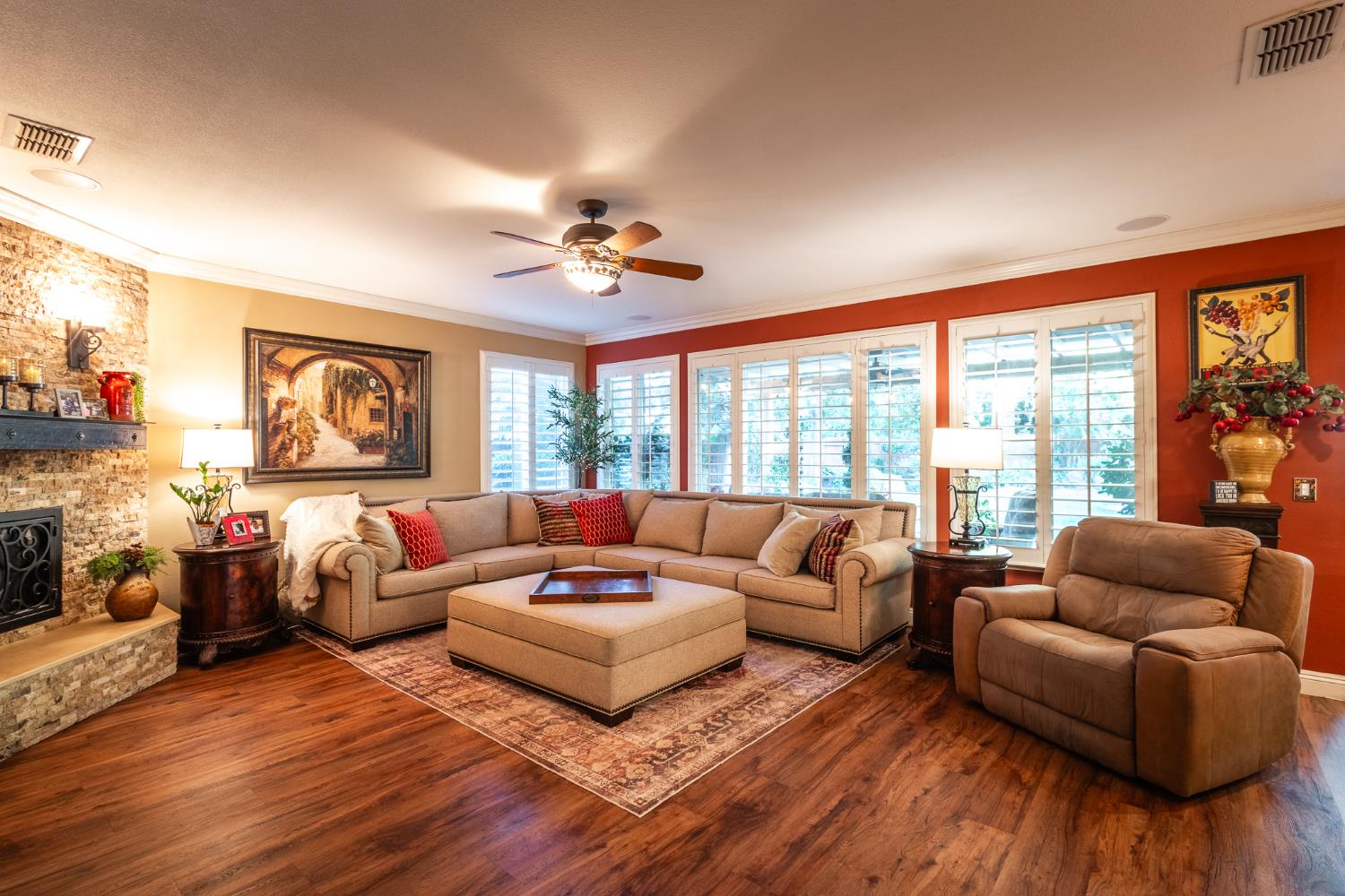 2149 Belvedere Circle