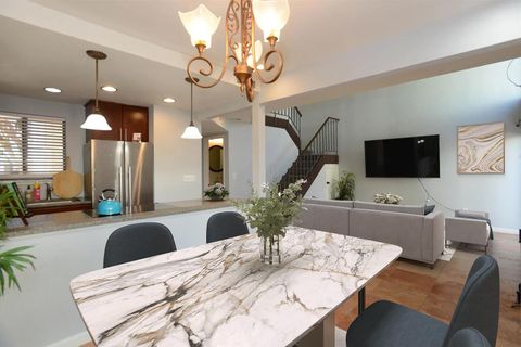 1401 Hood Road Sacramento CA 95825