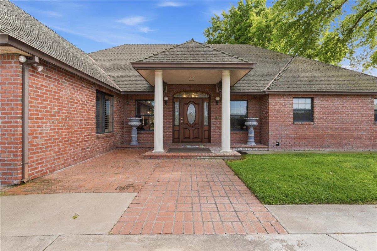 30324 Lone Tree Road