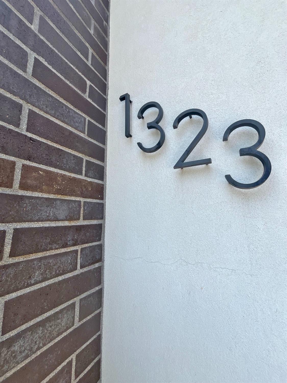 1323 Democracy Alley