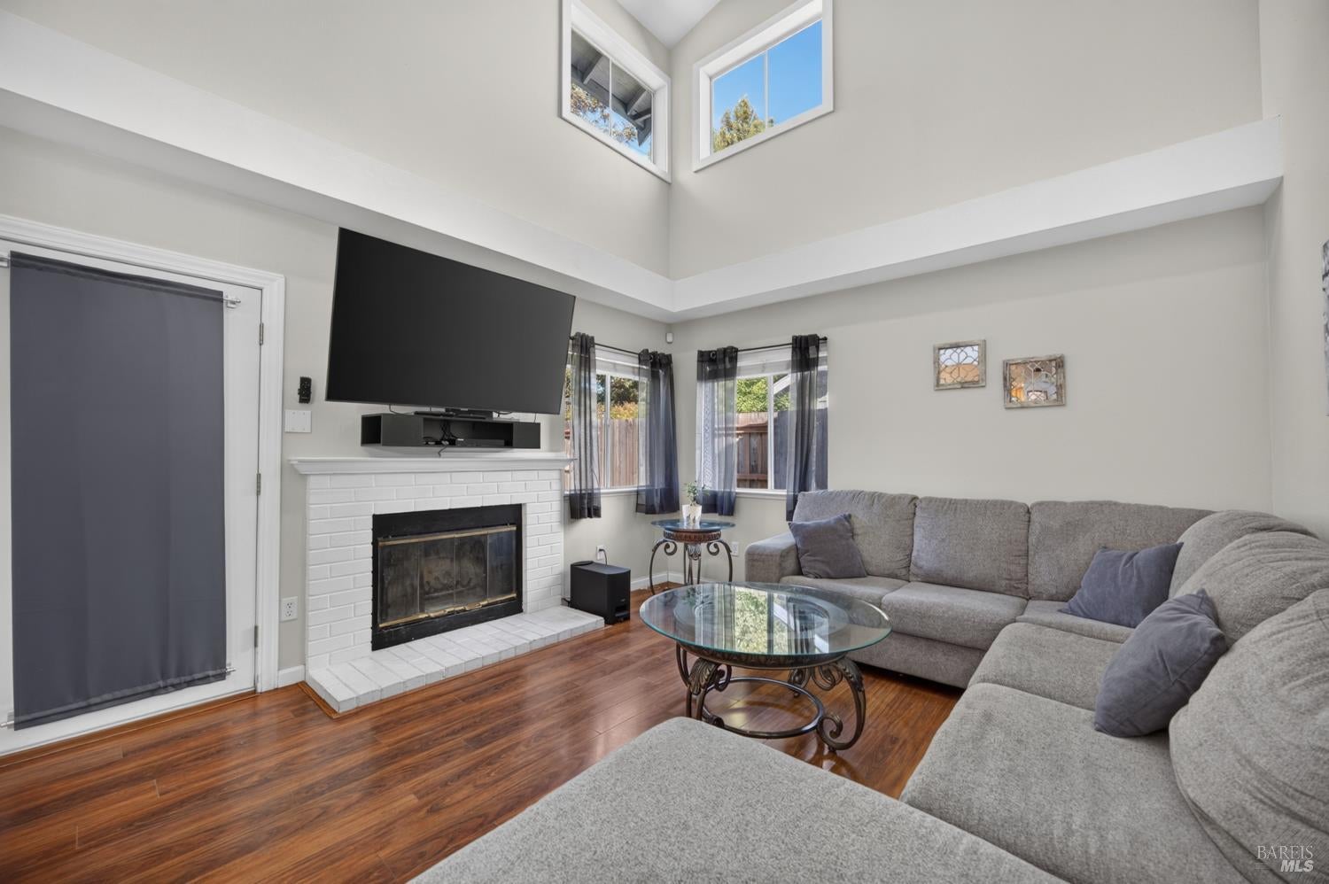 121 Sunnyglen Drive