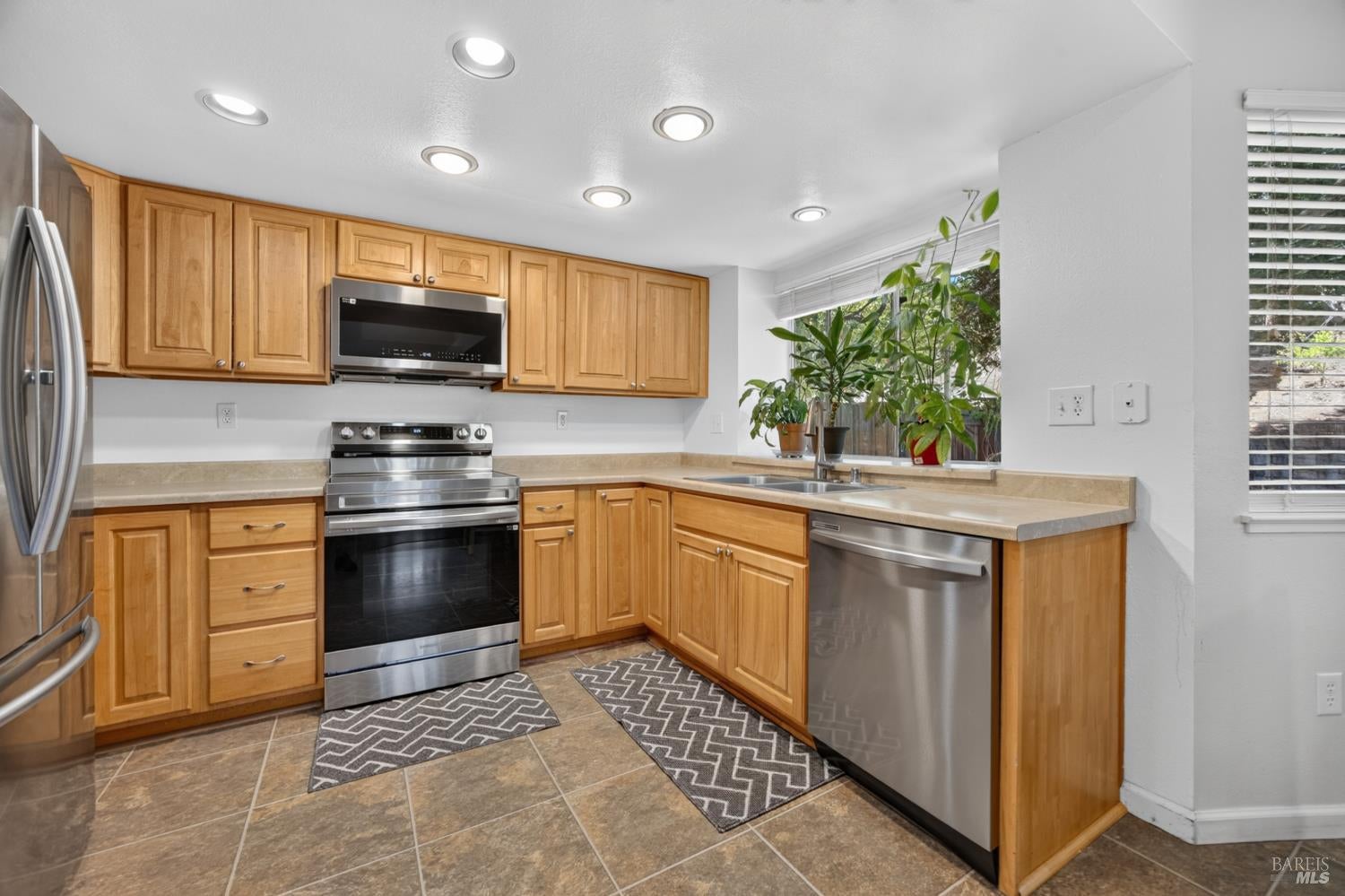 121 Sunnyglen Drive