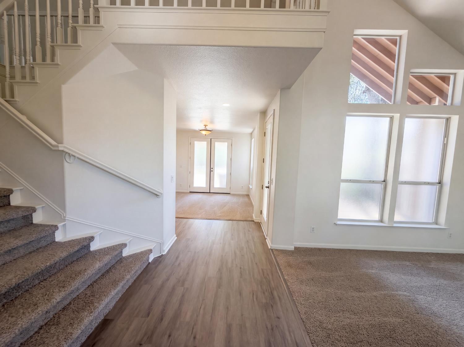 4711 Wildflower Lane