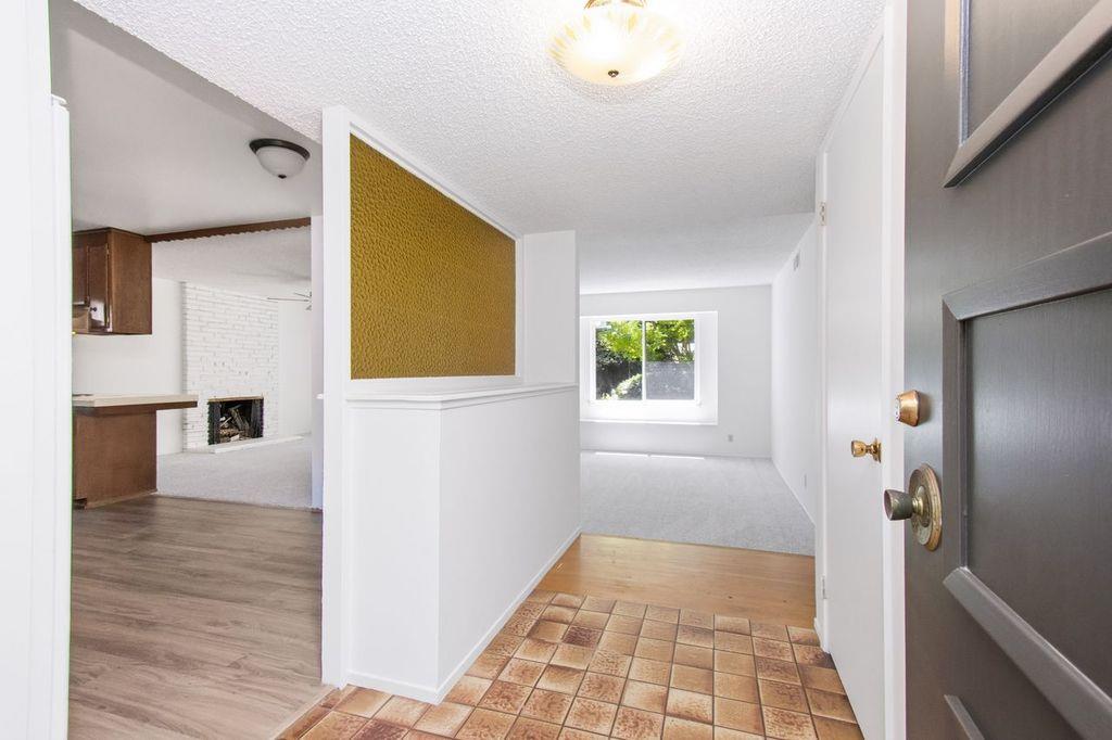 2217 El Cejo Circle