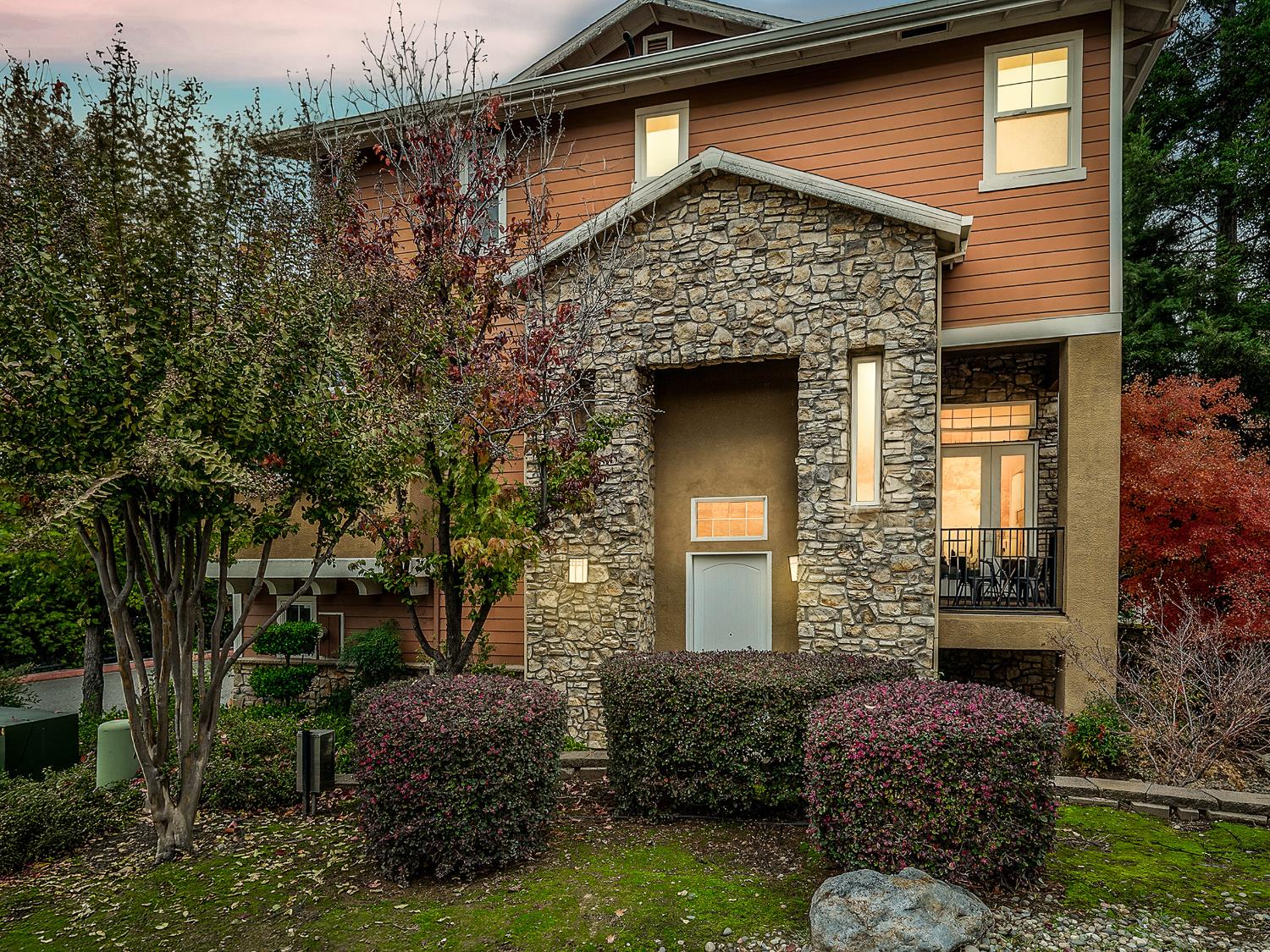 Fair Oaks, California 95628, United States, 4 Bedrooms Bedrooms, ,3 BathroomsBathrooms,Residential,Active,251827