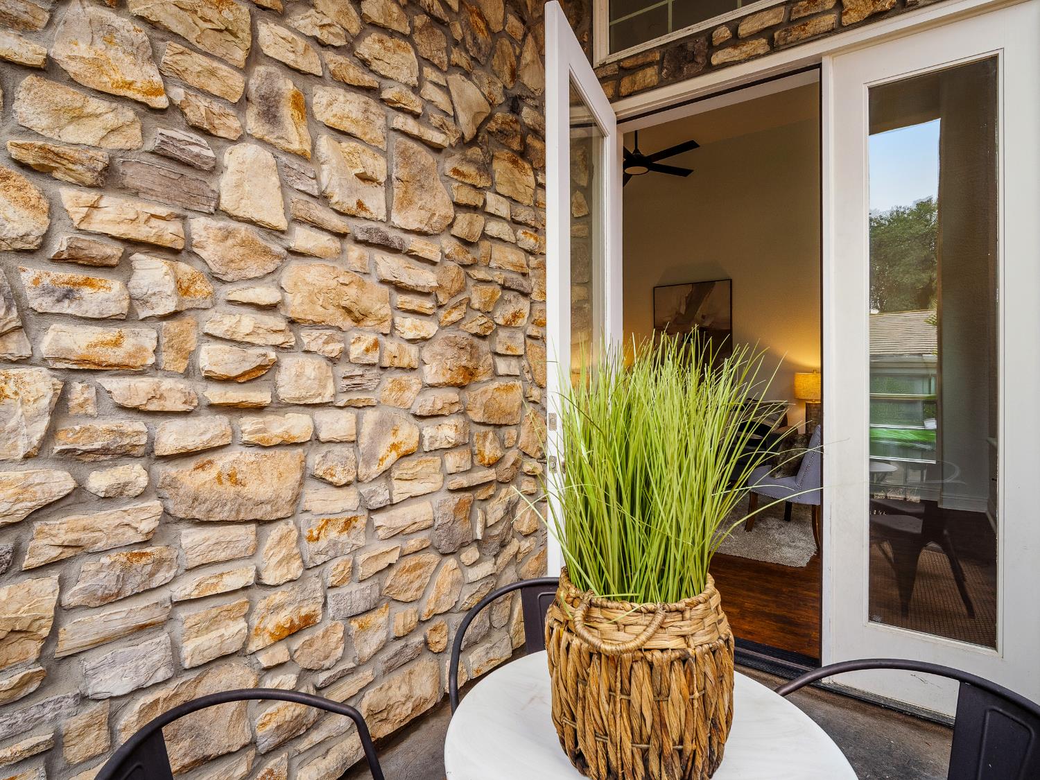 Fair Oaks, California 95628, United States, 4 Bedrooms Bedrooms, ,3 BathroomsBathrooms,Residential,Active,251827