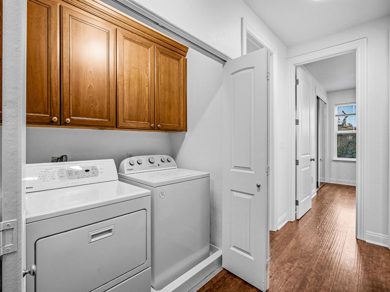 Fair Oaks, California 95628, United States, 4 Bedrooms Bedrooms, ,3 BathroomsBathrooms,Residential,Active,251827