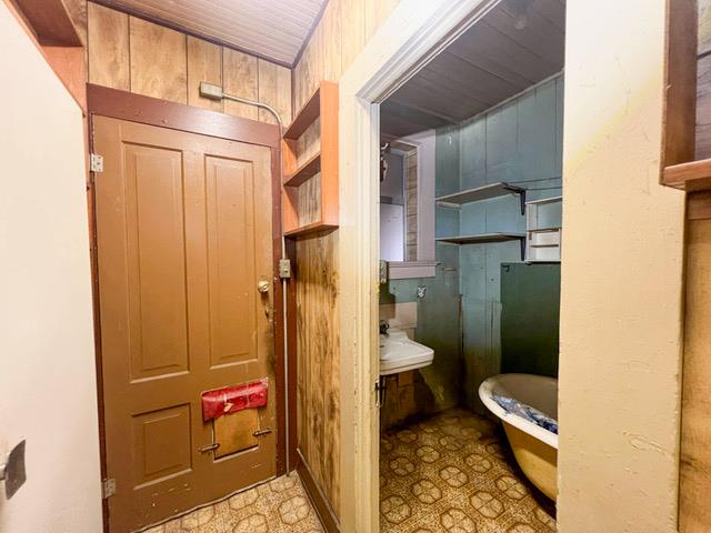 Stockton, California 95206, United States, 4 Bedrooms Bedrooms, ,2 BathroomsBathrooms,Residential,Active,175823