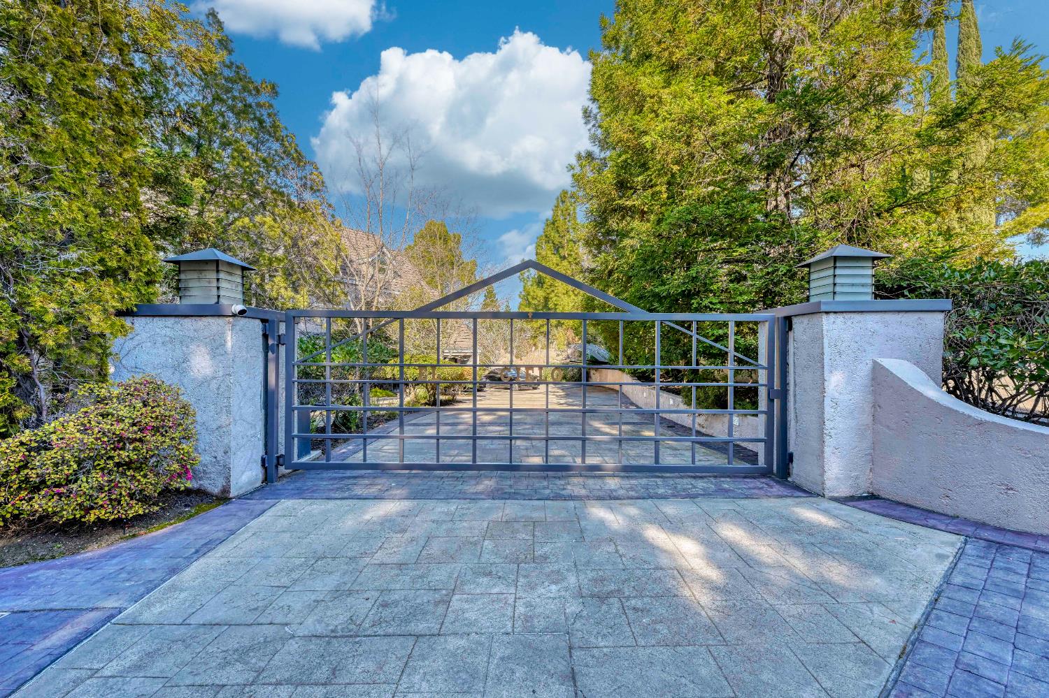 8985 Vista De Lago